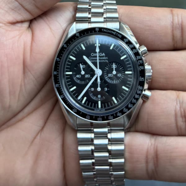 Omega Speedmaster Moonwatch Professional 310.30.42.50.01.002 sold via Chrono Hunter.
